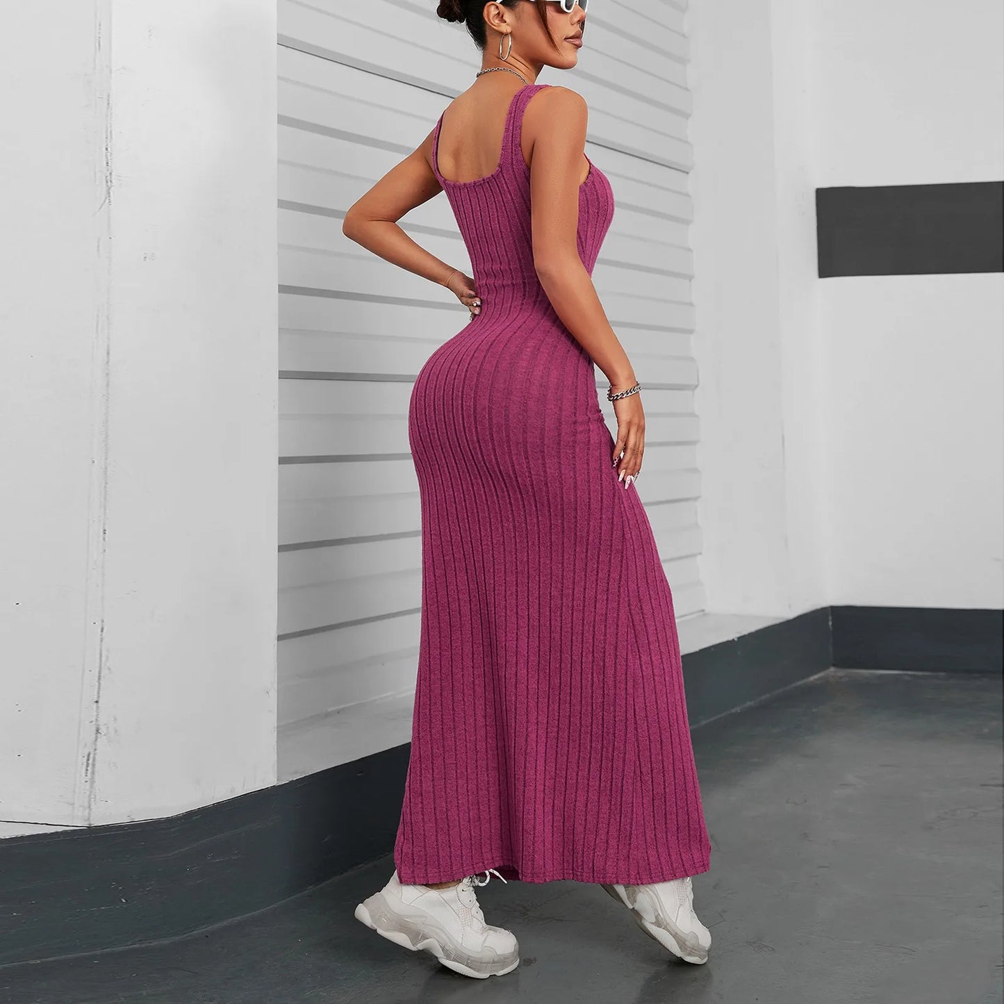 Elegant Sleeveless Casual Dress for Summer Evening Parties